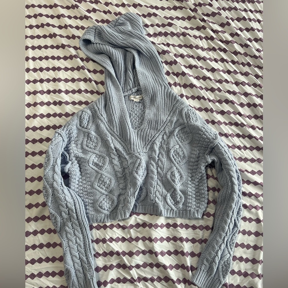 Aeropostale V-Neck Cable Knit Sweater - Light Gray - Picture 2 of 5